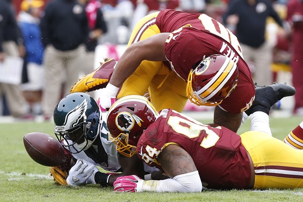 WATCH: Nelson Agholor's Two-Play Sequence Defines Eagles' Early-Season Struggles