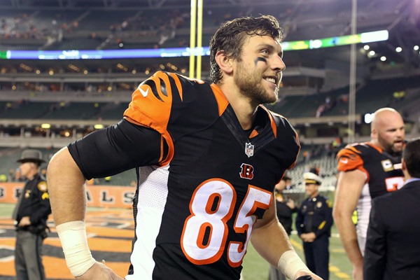 Tyler Eifert's Three-Touchdown Performance Cements Status as Elite Fantasy Tight End