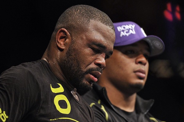 Evans Thinks He ‘Can Beat Silva,’ But Won’t Commit to 185