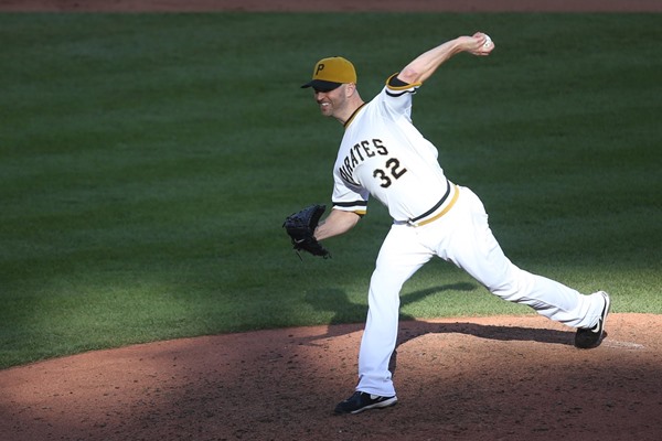 Toronto Blue Jays Sign J.A. Happ to Three-Year, $36 Million Deal