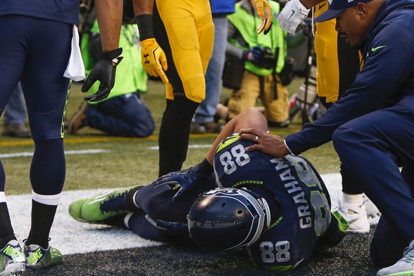 Updates on Injuries to Jimmy Graham and Rob Gronkowski