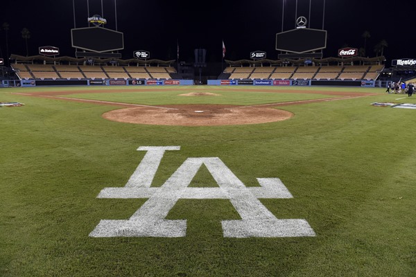 Report: Los Angeles Dodgers Sign Kenta Maeda
