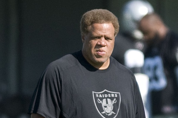 How The Oakland Raiders Can Contend in 2013