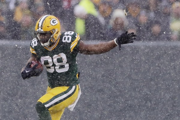 Fantasy Football Week 16 Waiver Wire Recommendations 