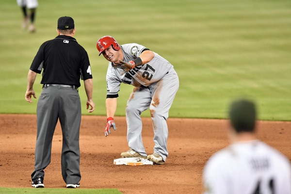 Angels OF Mike Trout Diagnosed with Left Thumb Strain