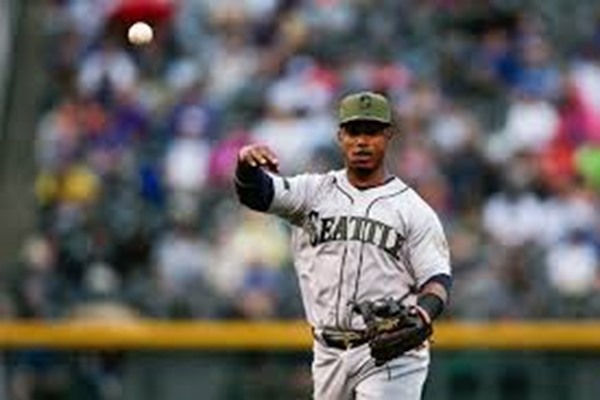 Mariners SS Jean Segura Set to Return From DL This Week 