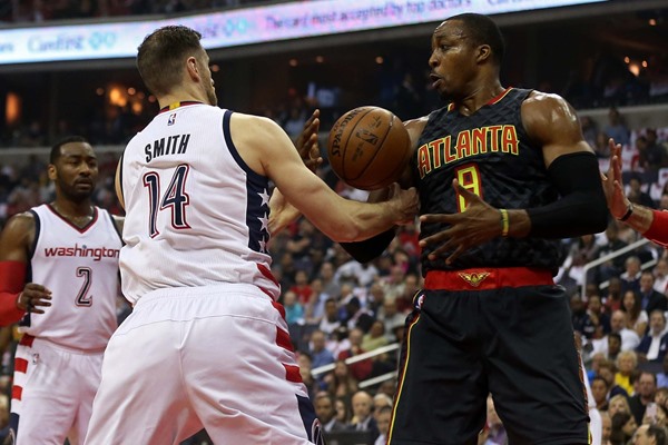 Fantasy Slant: Hawks Trade Dwight Howard to Hornets 
