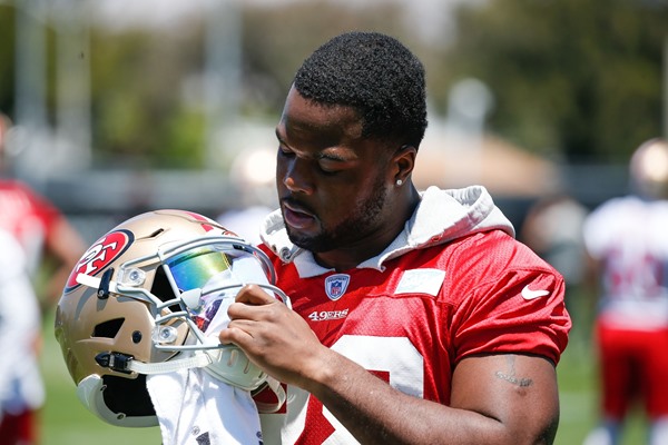 Fantasy Slant: Carlos Hyde Not Guaranteed 49ers Starting RB Job 