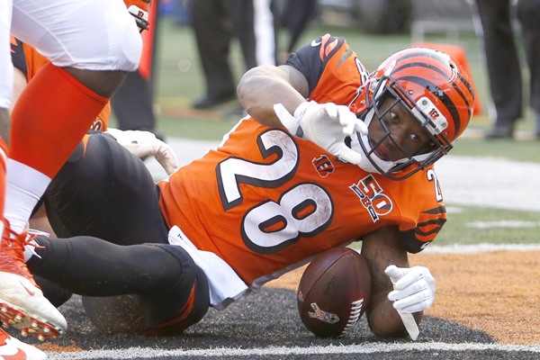 Fantasy Impact: Bengals RB Joe Mixon Ruled Out for Week 14