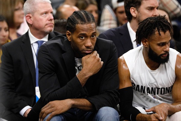 Fantasy Spin: Spurs SF Kawhi Leonard (Quad) Could Miss Remainder of Season
