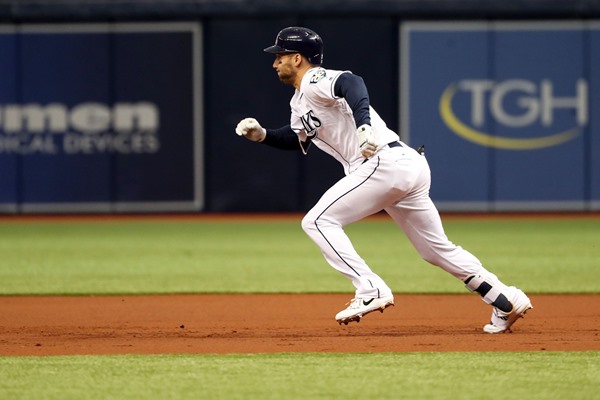 Fantasy Spin: Rays CF Kevin Kiermaier (Thumb) Out 8-to-12 Weeks