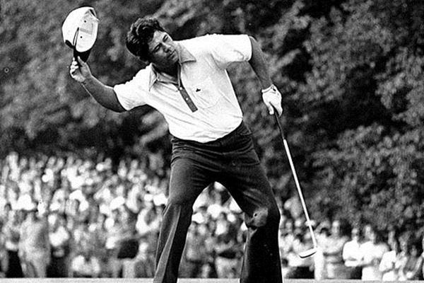 The Merry Mex defeats The Golden Bear at Merion. 