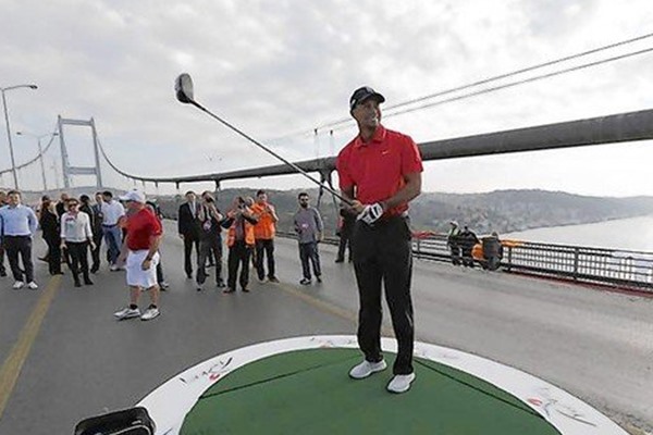 Tiger Woods shoots 63, as Stenson and Poulter Wager at the Top in Turkey.