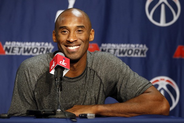Was Kobe Bryant Selfish to Take Deal from Lakers?