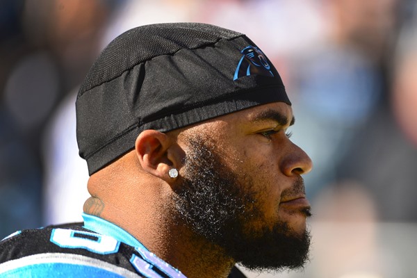 Carolina Panthers looking to trade veteran Steve Smith