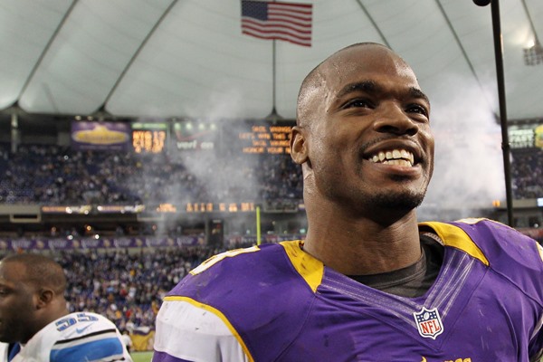 Fantasy Football 2012: Is Adrian Peterson Even Human? 