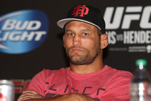 Despite Media Reports, Dan Henderson Denies Return to Middleweight