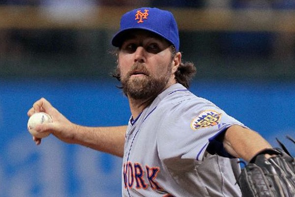 Toronto Blue Jays Acquire RA Dickey