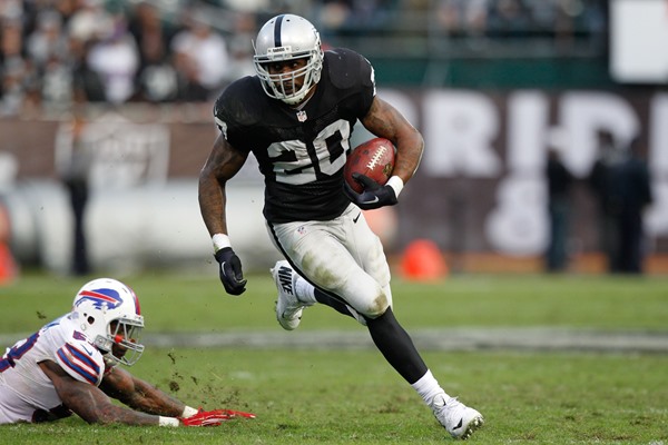 Fantasy Slant: Darren McFadden Signs with Dallas Cowboys
